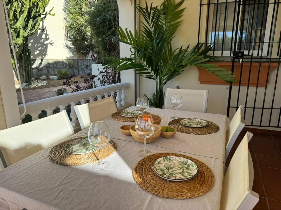 Nuevo Torrox Deluxe Beach & Piscina ภายนอก รูปภาพ