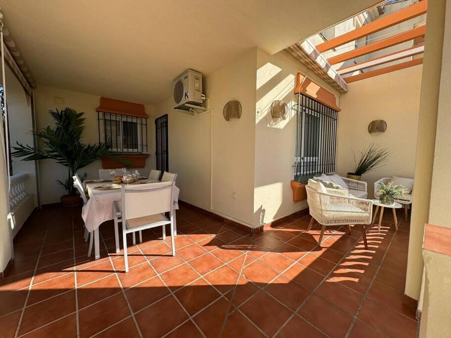 Nuevo Torrox Deluxe Beach & Piscina ภายนอก รูปภาพ